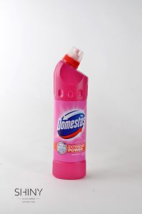 Domestos Extended Power bo wc školjko očistil in dezinficiral. Njegova moč je v boju z bakterijami, s kar 99,9 % učinkovitostjo. Ugodno na Shiny-outlet.si