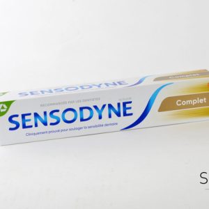 Sensodyne zobna pasta Complete, posebej zasnovana za občutljive zobe, a učinkovita pri čiščenju in ohranjanju zobne sklenine. Zelo ugodno na shiny-outlet.si