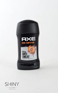 Axe deodorant Dark Temptation v stiku. 48 urna obstojnost in zaščita pred potenjem. Nakupujte med najugodnejšimi na shiny-outlet.si