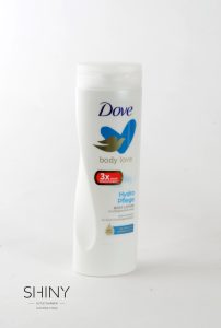 Dove losion za telo Body Love, za 48 urno vlaženje kože po tuširanju. Prijetna nega, ugoden nakup na shiny-outlet.si