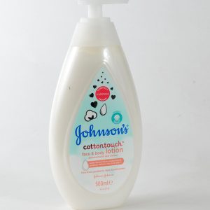Johnson's Baby losion Cotton Touch, bombažna mehkoba za obraz in telo. Popolna nega, popoln nakup na shiny-outlet.si