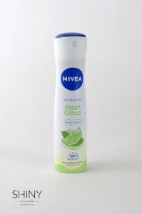 Nivea deodorant v spreju Fresh Citrus, poživi s svežim vonjem limete in ščiti pred potenjem do 48 ur. Nakupujte po dostopnejših cenah na shiny-outlet.si