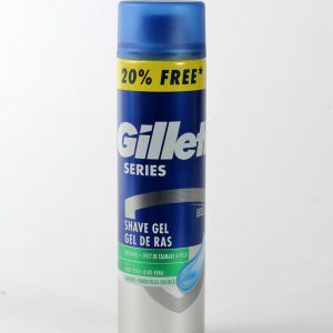 Gillette gel za britje Series z Aloe vero za udobje in zaščito kože med britjem. 20 % večja količina, dostopneje na shiny-outlet.si