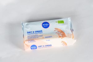 Nivea Baby, negovalni robčki Soft Cream s hitro vpojnim vlažilnim učinkom. Dermatološko testirani, nežni do kože, ugodni na shiny-outlet.si