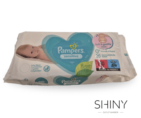 Pampers vlažilni robči Sensitive. Dermatološko potrjeno nežni do kože, brez dodanih parfumov in alkohola. Najugodneje na shiny-outlet.si.