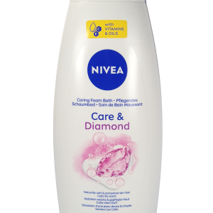 Nivea tuš geli in losjoni nežno očistijo kožo in jo navlažijo za občutek svežine ves dan. Najbolj priljubljene Nivea izdelke najdete na shiny-outlet.si.