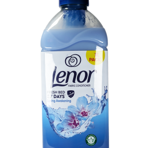 Lenor mehčalci vašemu perilu podarijo svilnato mehkobo in dolgotrajno svežino. Izberite svojo najljubšo dišavo na shiny-outlet.si.