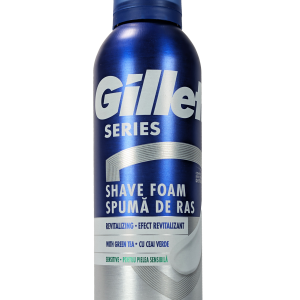 Nežna pena za britje Gillette Series Green Tea za občutljivo kožo – svežina, gladkost in zaščita v enem.
